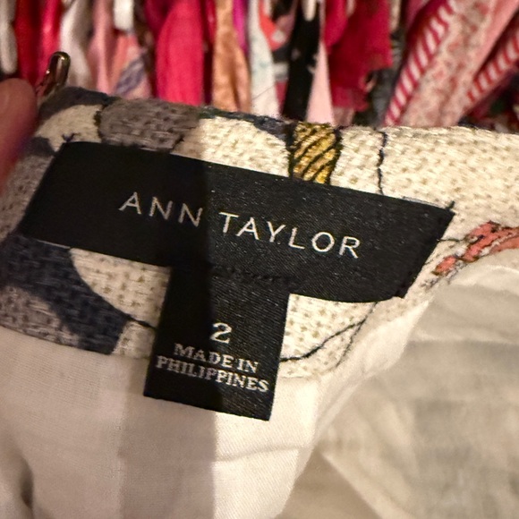 Ann Taylor floral skirt - Picture 3 of 3